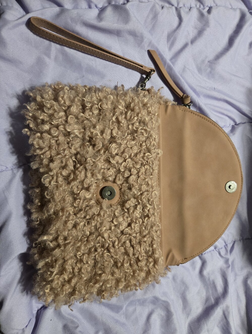 Universal Thread Bundle - Picture 5 of 7